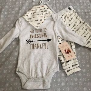 Thanksgiving outfit with bib